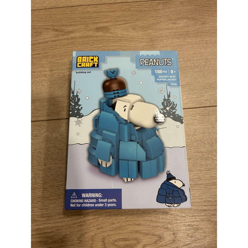Peanuts Snoopy Puffer Jacket 188-Piece Brickcraft Building Set
